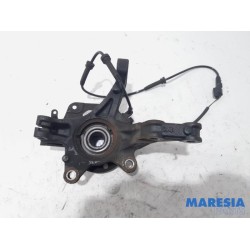 Renault - Captur - Knuckle, front left