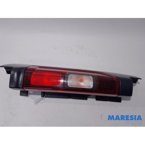 Renault - Trafic - Rücklicht links
