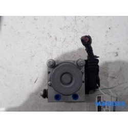 Renault - Captur - Pompe ABS