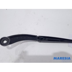 Renault - Captur - Front wiper arm
