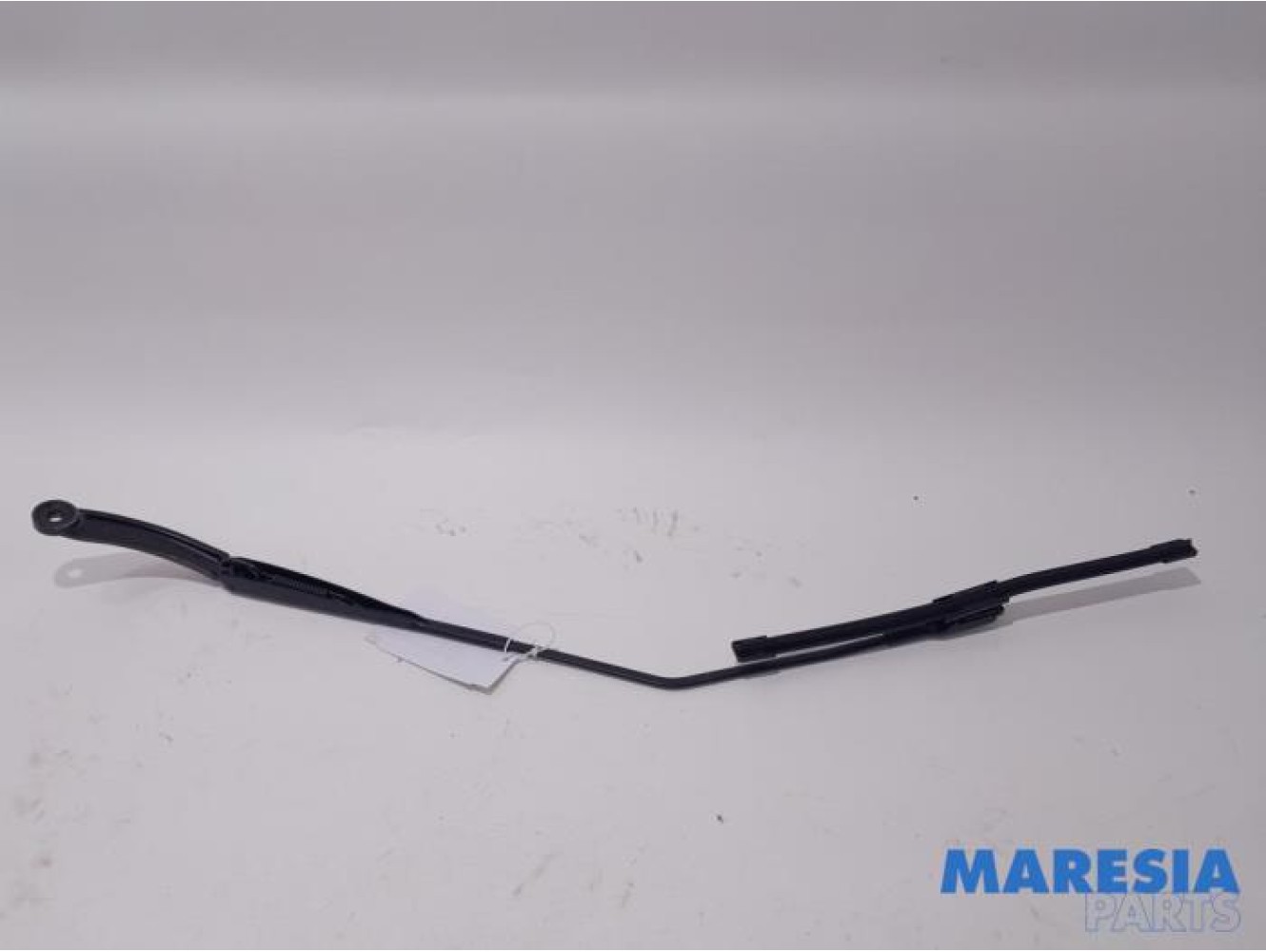 Renault - Captur - Front wiper arm