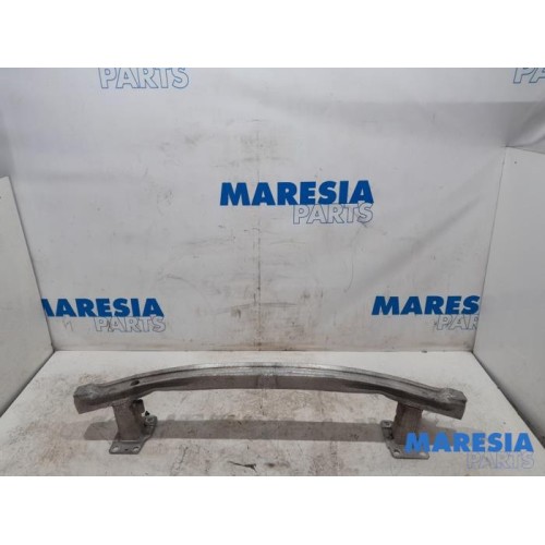 Renault - Scenic - Front bumper frame