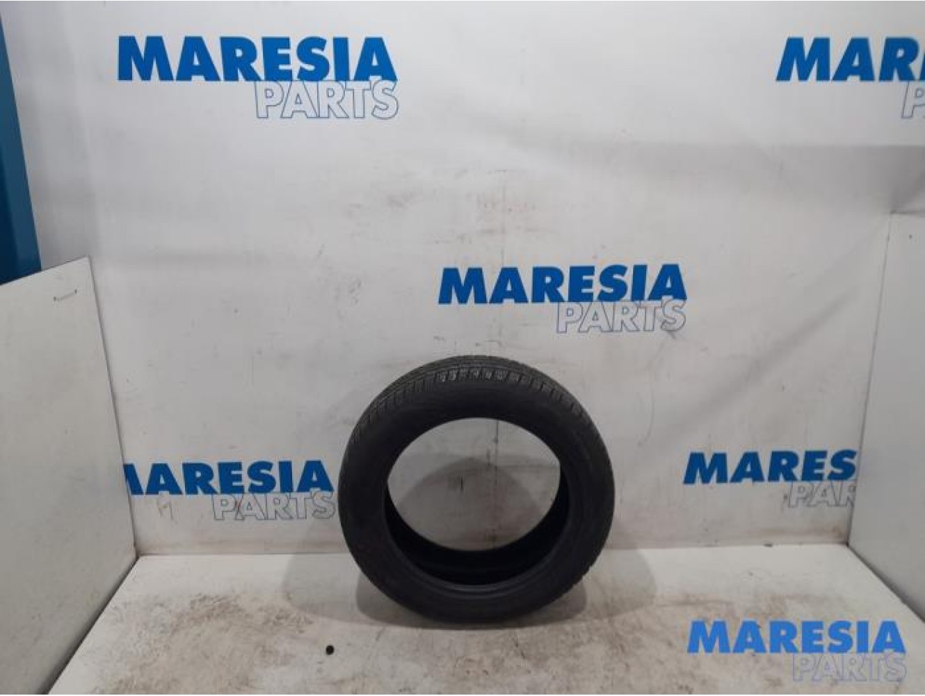 Renault - Scenic - Tyre