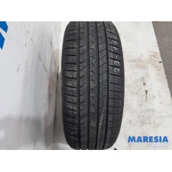 Renault - Scenic - Tyre