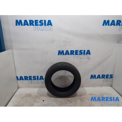 Renault - Scenic - Tyre