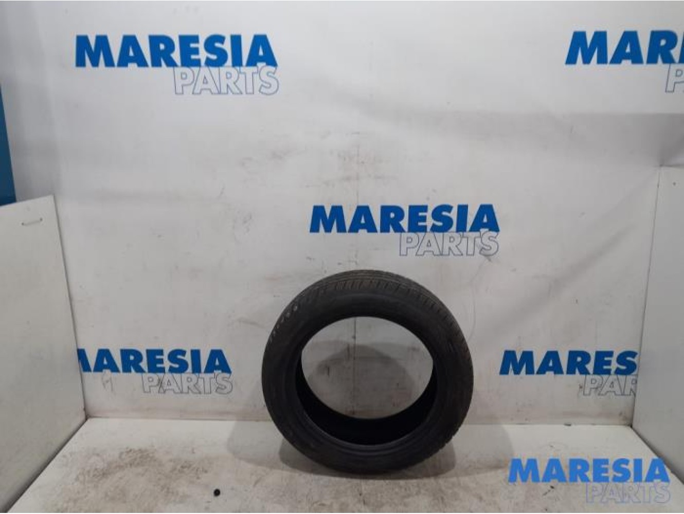 Renault - Scenic - Tyre