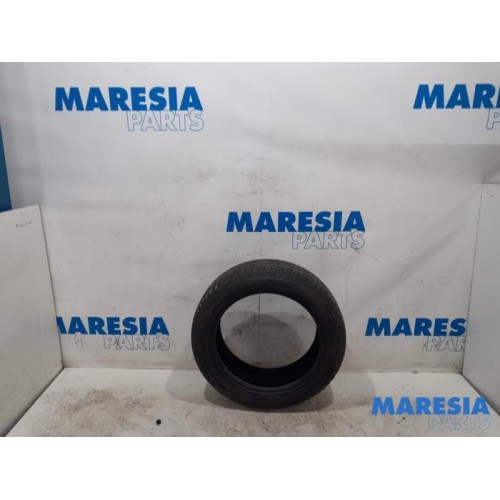 Renault - Scenic - Tyre