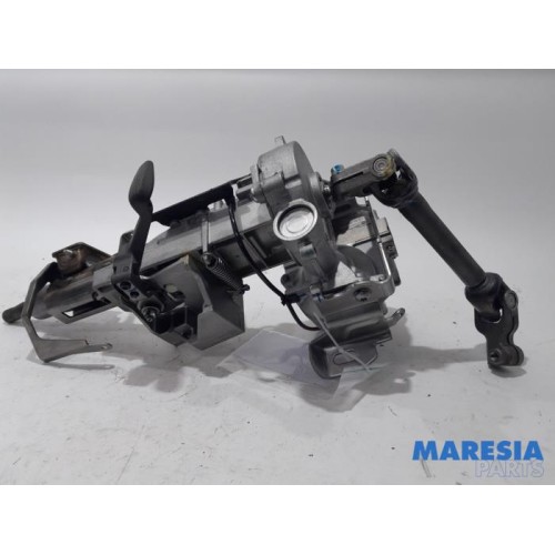 Renault - Clio - Steering column housing