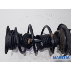 Renault - Clio - Front shock absorber rod, left