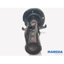 Renault - Clio - Front shock absorber rod, left