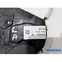 Peugeot - Expert - Minibus/van rear door lock mechanism