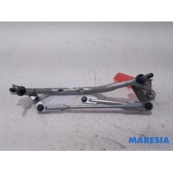 Renault - Clio - Wiper mechanism