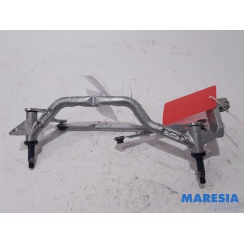 Renault - Clio - Wiper mechanism