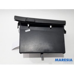 Peugeot - Expert - Glovebox