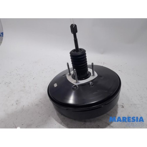 Renault - Trafic - Brake servo