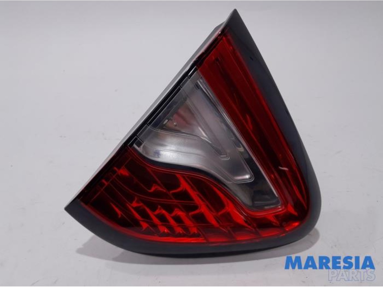 Renault - Captur - Rücklicht links