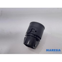 Renault - Captur - Start/stop switch