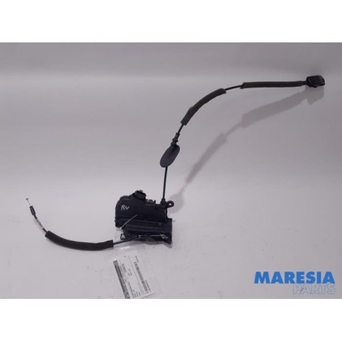 Renault - Captur - Front door lock mechanism 4-door, right