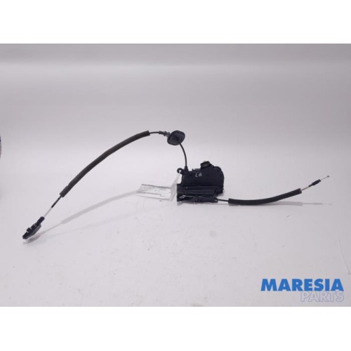 Renault - Captur - Rear door lock mechanism 4-door, left