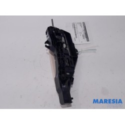 Renault - Captur - Rear door handle 4-door, right