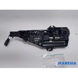 Renault - Captur - Front door handle 4-door, right