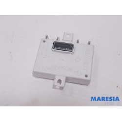 Renault - Captur - Navigatie Module