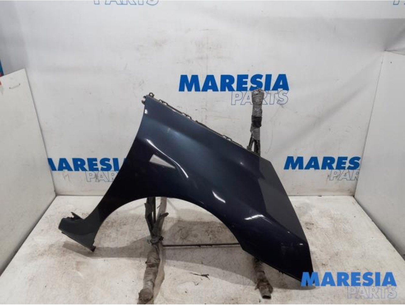 Renault - Espace - Front wing, right