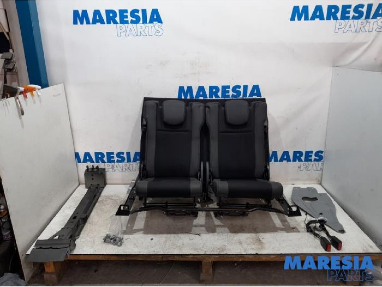Renault - Scenic - Rear bench seat