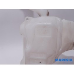 Fiat - Punto - Front windscreen washer reservoir