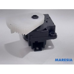 Renault - Captur - Heater valve motor