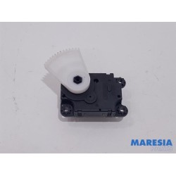 Renault - Captur - Heater valve motor
