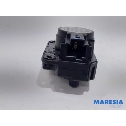 Renault - Captur - Heater valve motor