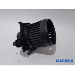Renault - Captur - Heating and ventilation fan motor