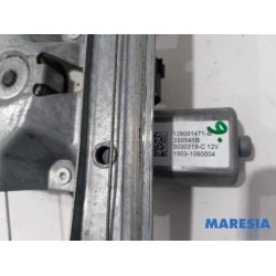 Renault - Captur - Rear door window mechanism 4-door, right