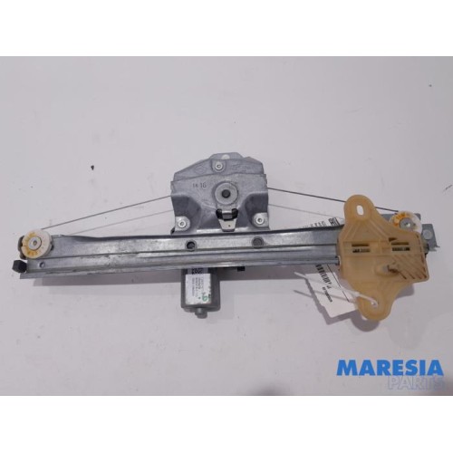 Renault - Captur - Rear door window mechanism 4-door, right