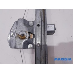 Renault - Captur - Rear door window mechanism 4-door, left