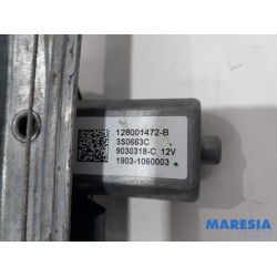 Renault - Captur - Rear door window mechanism 4-door, left