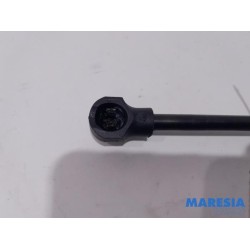 Renault - Captur - Gasdemper Motorkap links