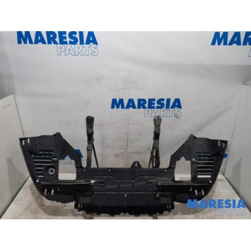 Citroen - C5 - Bumper bottom