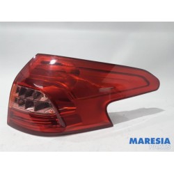 Citroen - C5 - Taillight, right