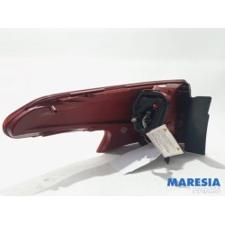 Citroen - C5 - Taillight, right