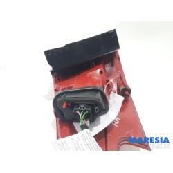 Citroen - C5 - Taillight, right