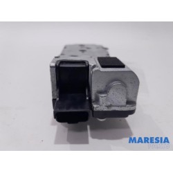 Citroen - C5 - Tailgate lock mechanism