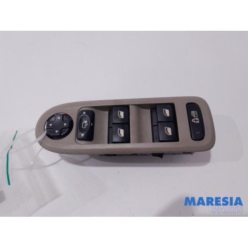 Citroen - C5 - Multi-functional window switch