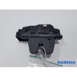 Citroen - C5 - Tailgate lock mechanism