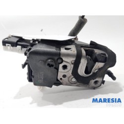 Citroen - C5 - Front door lock mechanism 4-door, right