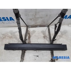 Peugeot - 508 - Grille pare-chien