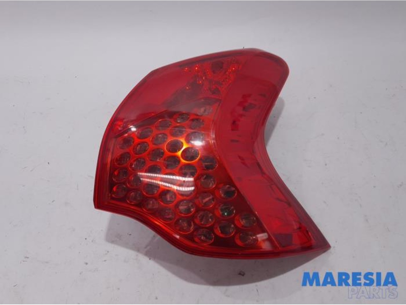 Peugeot - 3008 - Taillight, right