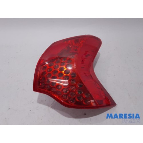 Peugeot - 3008 - Taillight, right