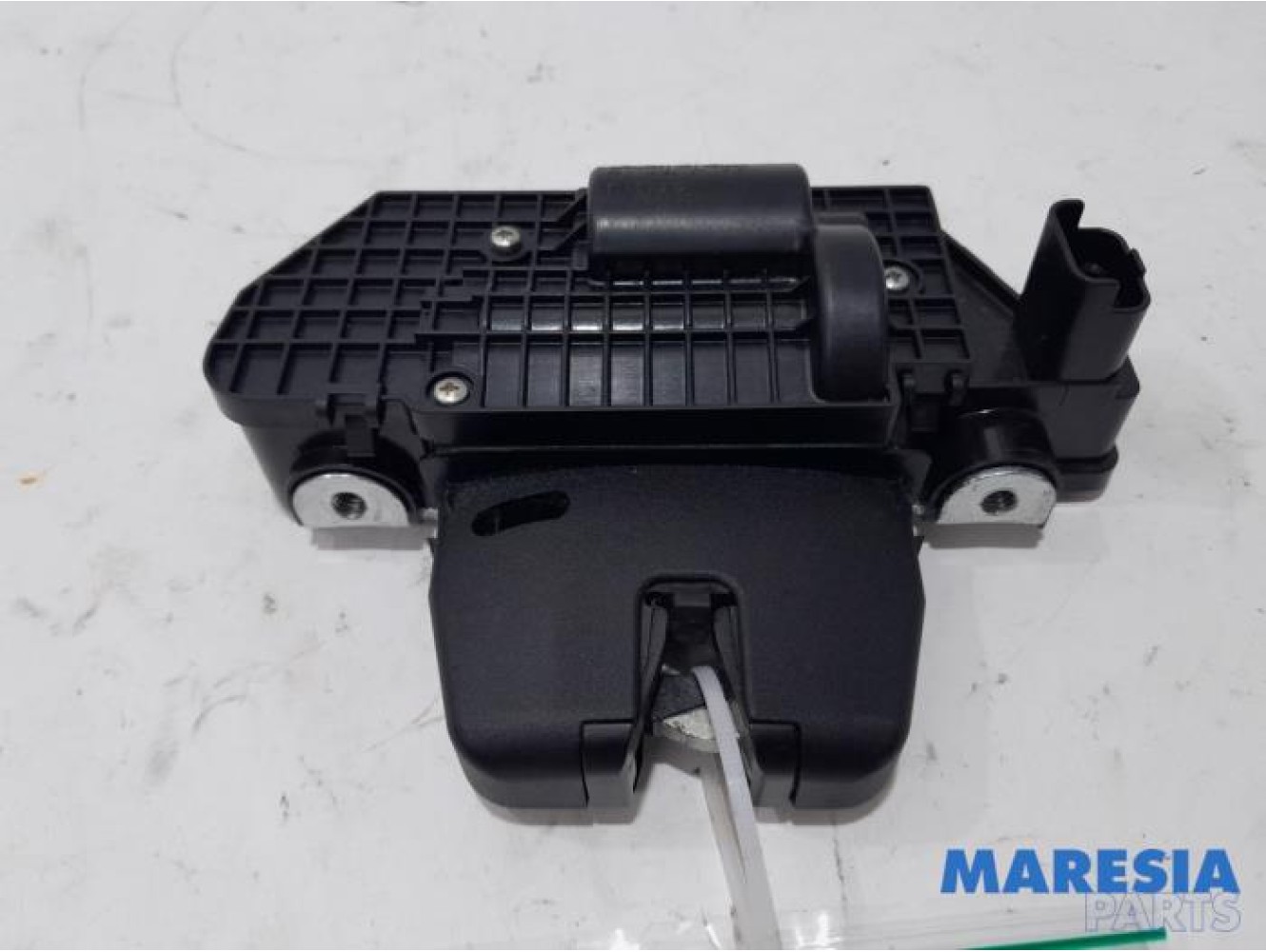 Peugeot - 3008 - Tailgate lock mechanism